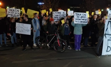 Pendarovski: Qeveria dhe opozita t'i plotësojnë kërkesat e studentëve