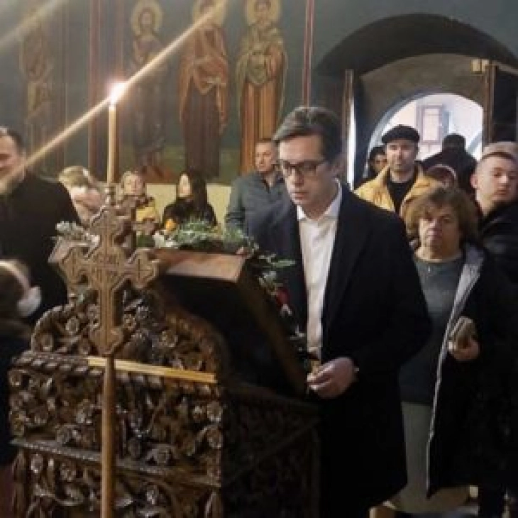 Pendarovski: Ta respektojmë njëri-tjetrin, të jemi të kujdesshëm dhe solidarë dhe ta ruajmë atdheun