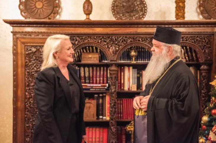 Archbishop Stefan meets with US Ambassador Aggeler