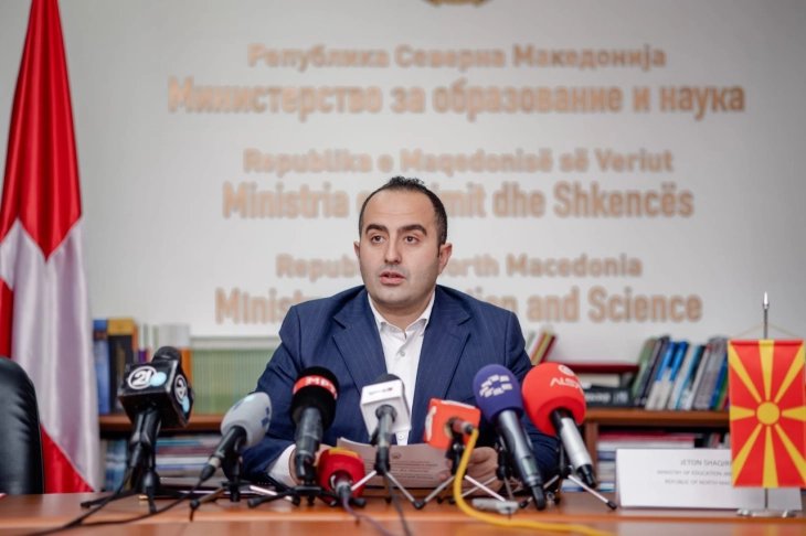 Шаќири: Се чекаат согласности за продолжување на договорите на наставниците од МИГ