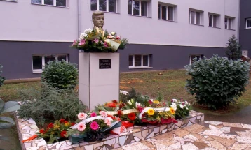 Кумановската гимназија го чествува великанот и патронот Гоце Делчев