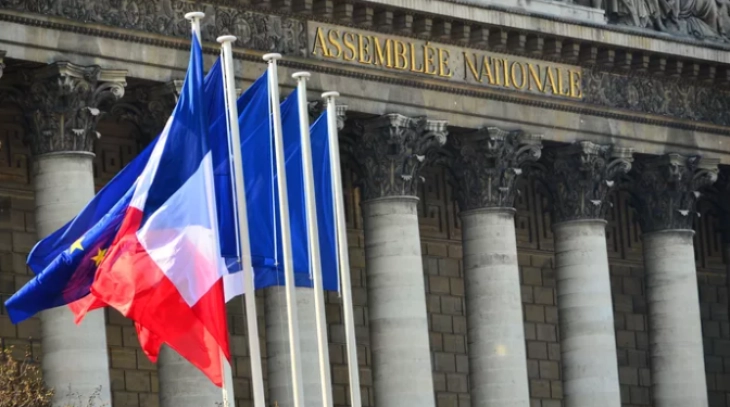 Во францускиот Парламент ќе се разгледува предлогот за реформа на пензискиот систем, најавени нови протести