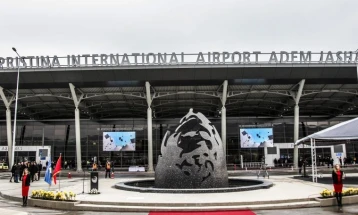 Лажна е дојавата за бомба на аеродромот во Приштина, летовите ќе се одвиваат вообичаено