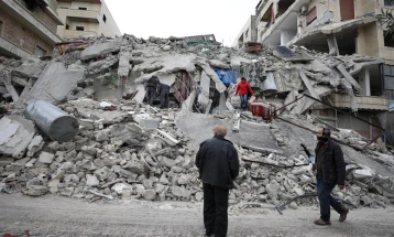 Најнов биланс: Во земјотресите во Турција и Сирија загинале повеќе од 3.000 луѓе, најмалку 15.500 повредени