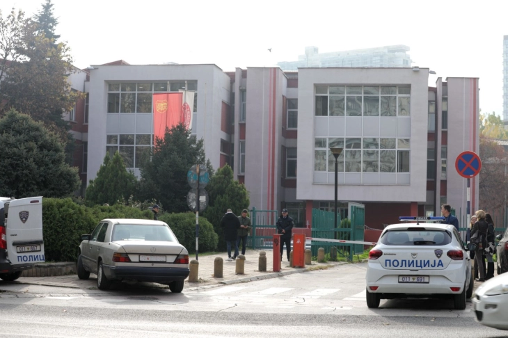 Thirty-three elementary schools in Skopje receive bomb threats