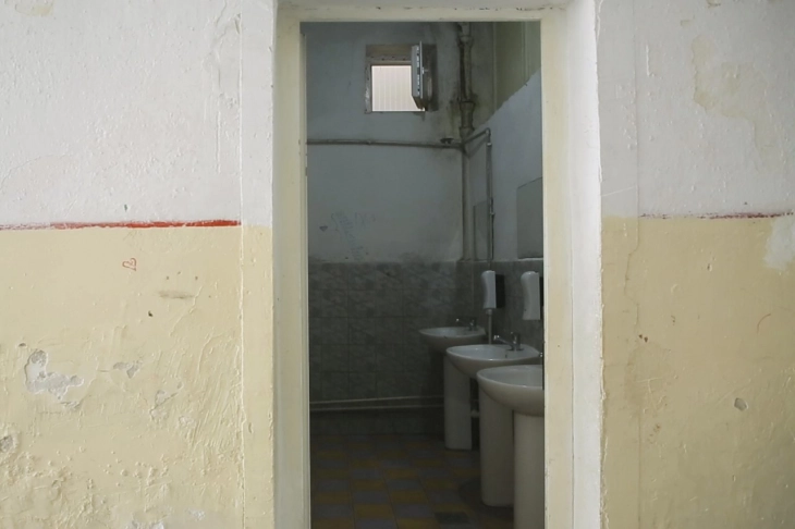 УНЕСКО: Секое трето училиште во светот без пристап до чиста вода за пиење