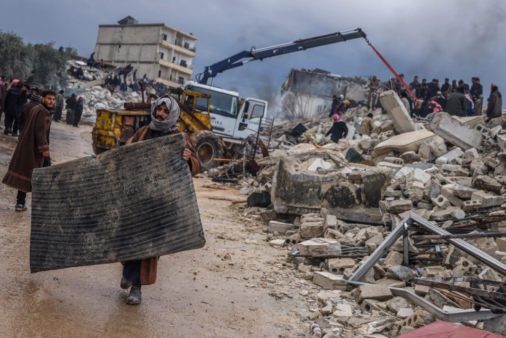 Бројот на жртви во земјотресот во Сирија и Турција надмина 8.400