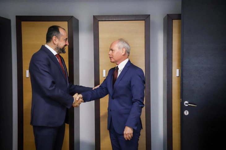 Вицепремиерот Битиќи се сретна со словенечкиот амбасадор во заминување Милан Предан