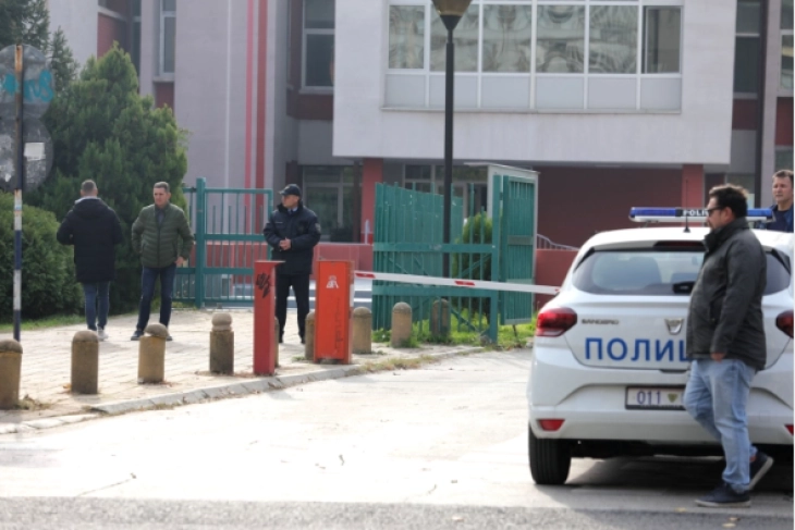 Eighteen Skopje schools receive bomb threats
