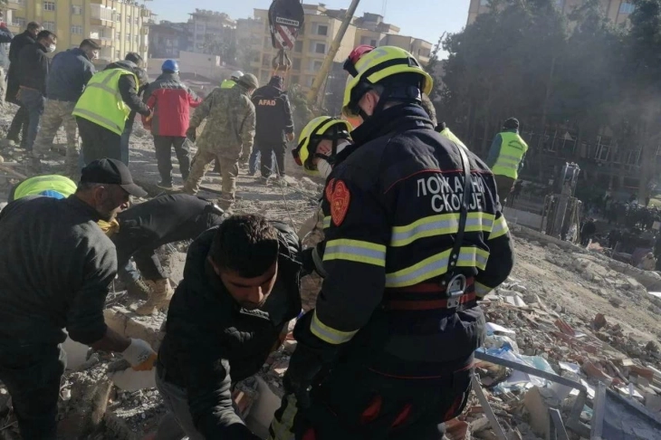 Skopje firefighters join rescue crews in Gaziantep