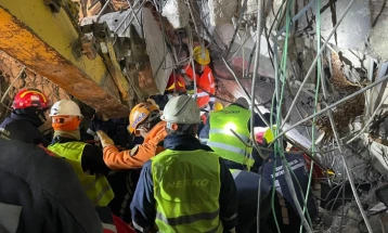 Ekipet e DMSH-së shpëtuan nga rrënojat një grua 38-vjeçare në Turqi