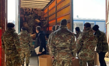 Defense Ministry, Army send truck with humanitarian aid to Turkey