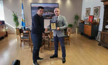 Градоначалникот Пецаков се сретна со претставници на Меѓународната полициска асоцијација за регионот Охрид