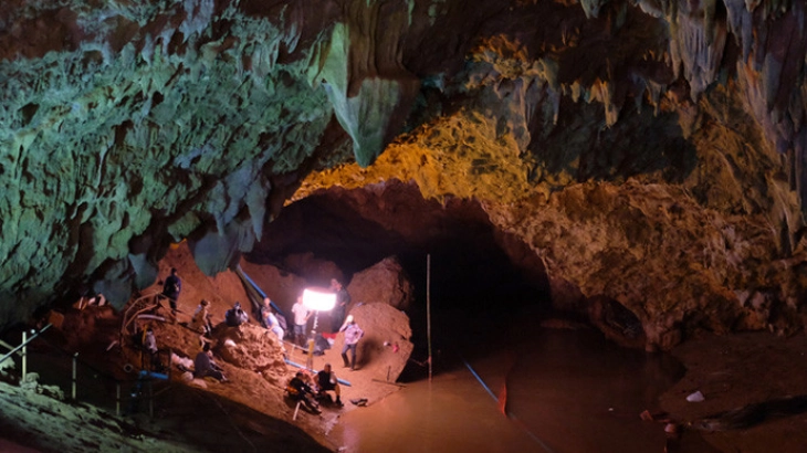 Момчето кое го преживеа спасувањето од тајландската пештера почина во Британија