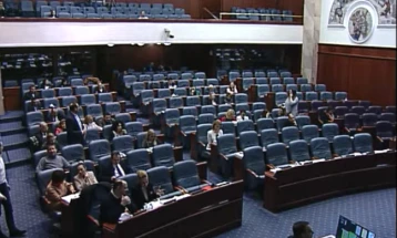 Përfundoi dita e tretë e debatit në Kuvend për shkarkimin e ministrave