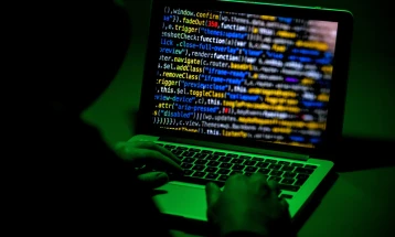 Gardian: Është zbuluar një ekip i hakerëve i cili ka ndikuar në zgjedhjet në më shumë se 30 vende