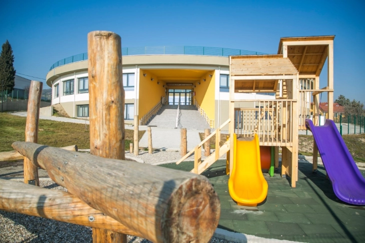 Kindergarten opens in Skopje's Volkovo village
