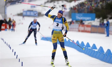 Швеѓанката Еберг победи на женскиот биатлон масовен старт на Светското првенство