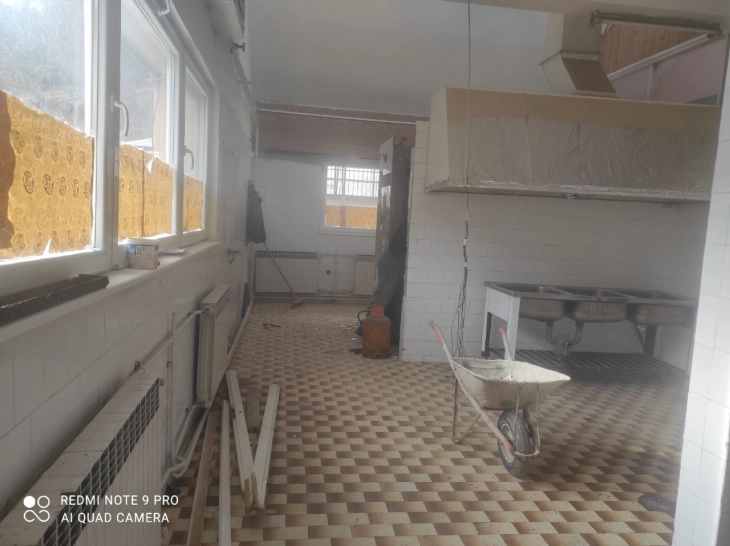 Се реконструира кујната во детската градинка во Вевчани