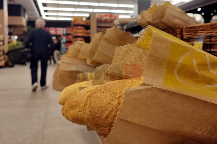 Bekteshi:  Të martën çmimi i bukës ngrihet dhe nuk  do të jetë mbi  33 denarë