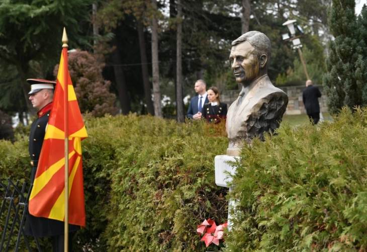 Ceremoni shtetërore në nder të presidentit të vdekur Boris Trajkovski