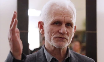 Nobelisti bjellorus, Alesh Belacki dënohet me 10 vjet burgim