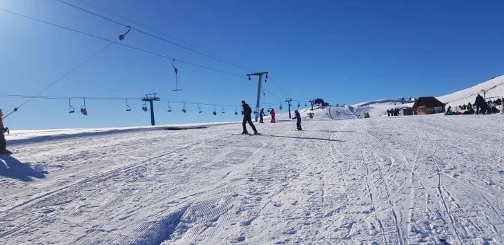 Најстудено на Попова Шапка -4 степени