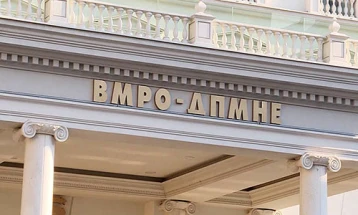 ВМРО-ДПМНЕ: Груби го компромитира процесот со надзорот на коридорите 8 и 10 д 
