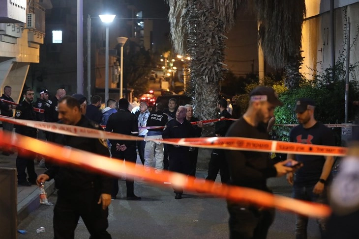 Најмалку тројца повредени во пукање во центарот на Тел Авив