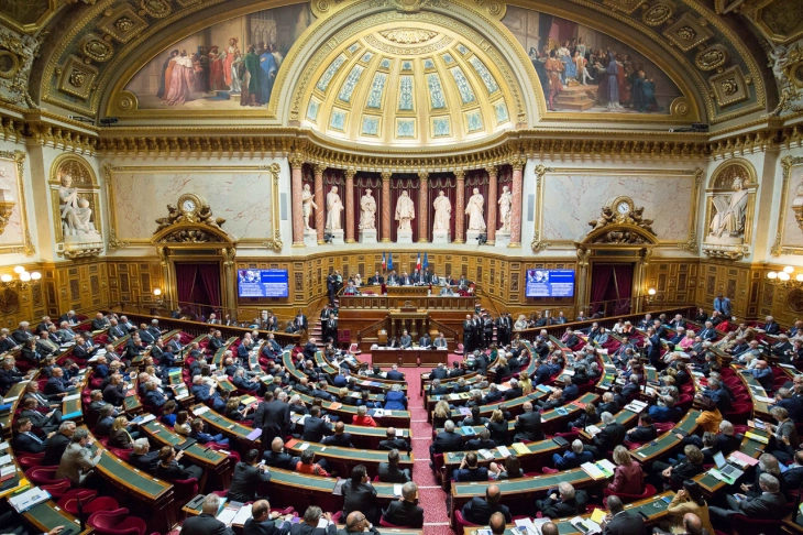 Францускиот Сенат го усвои предлогот за реформа на пензискиот систем