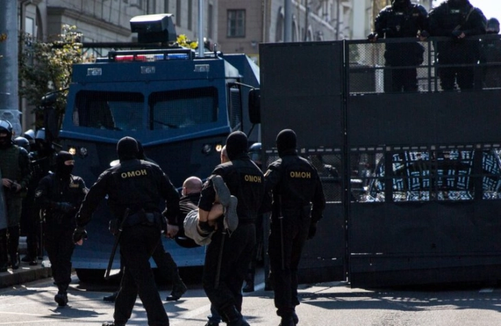 Група за човекови права: Во Белорусија за една недела приведени над 100 лица