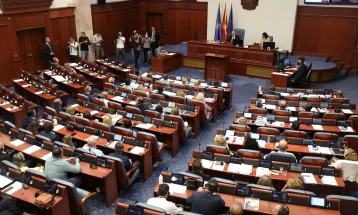 Grupi parlamentar i VMRO-DPMNE-së kërkon tërheqje nga seanca plenare të ligjeve për lojërat e fatit dhe për barnat dhe pajisjet mjekësore