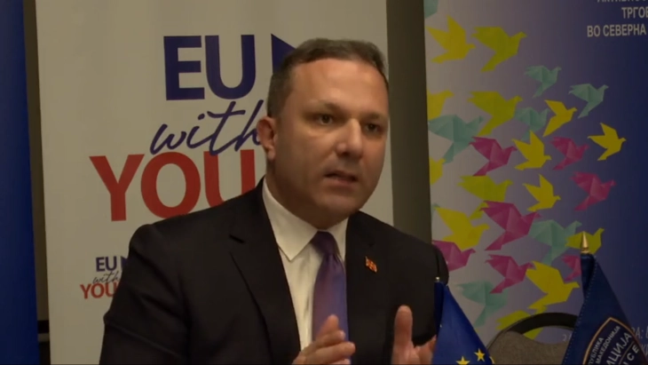 Спасовски за објавите на Фејсбук: Да не се изнесуваат информации кои предизвикуваат страв и паника во јавноста, без точни и проверени податоци