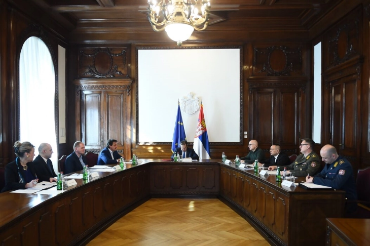 Српските безбедоносни служби му даваат поддршка на Вучиќ во преговарачкиот процес со Приштина