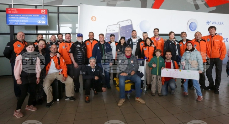 Последната група учесници во 31-та Национална антарктичка експедиција се врати со лет од Рим