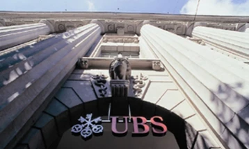 UBS го презема конкурентот Credit Suisse за три милијарди евра
