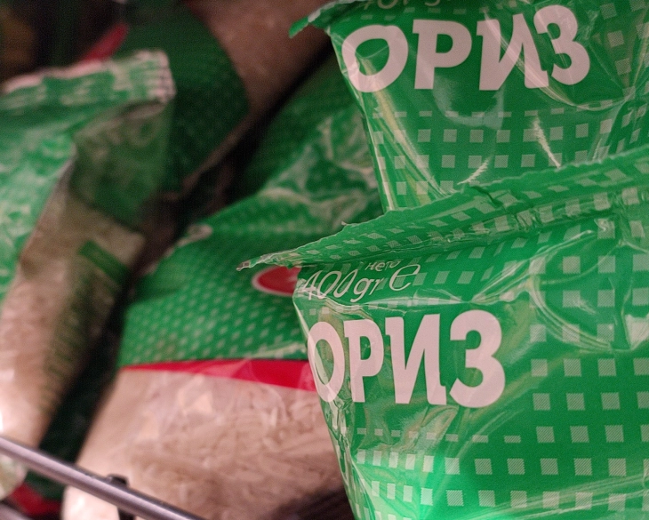 Се замрзнуваат цените на оризот и јајцата, кај шеќерот и брашното засега без интервенции