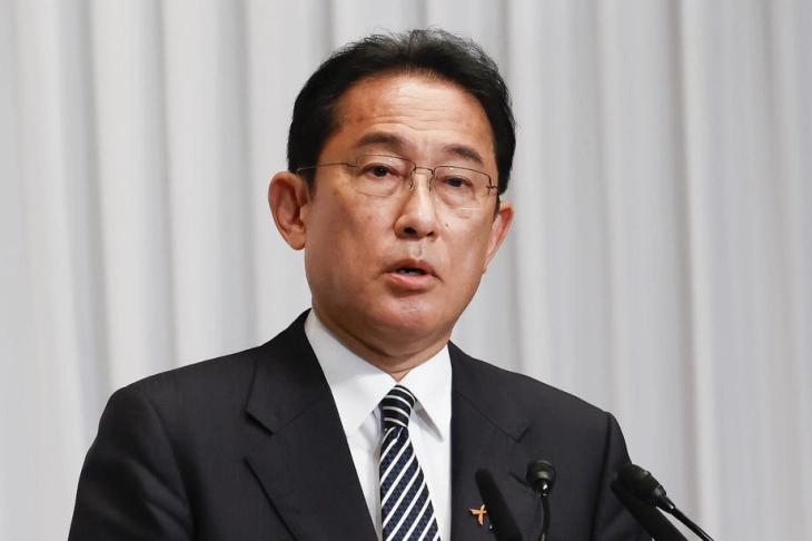 Јапонскиот премиер Кишида пристигна во ненадејна посета на Киев