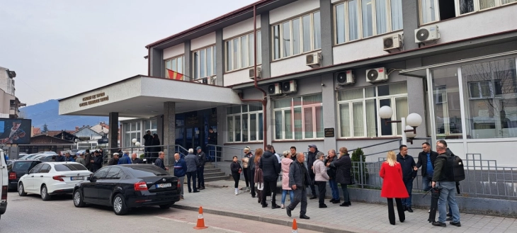 Мирен граѓански протест пред тетовскиот суд за поддршка на д-р Бобан Вучевски 