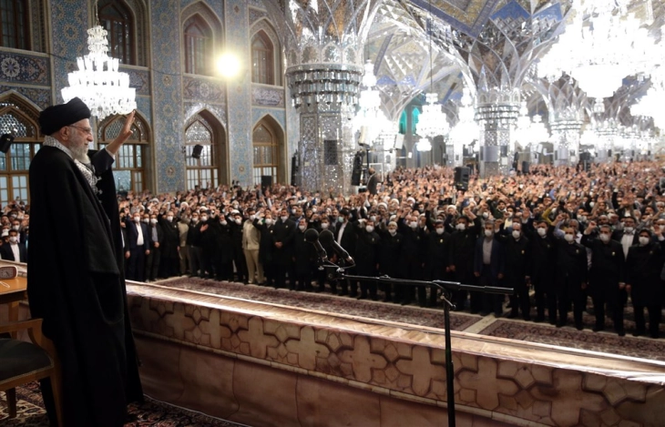 Хамнеи: Иран не им се лути на Европејците