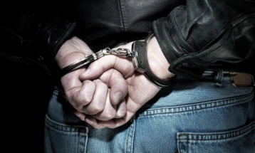 Bastisje në Prilep, gjendet drogë, arrestohet një shpërndarës