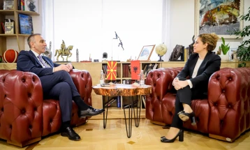 Средба Груби -  Џачка: Интеграцијата во ЕУ е во интерес на државата и граѓаните