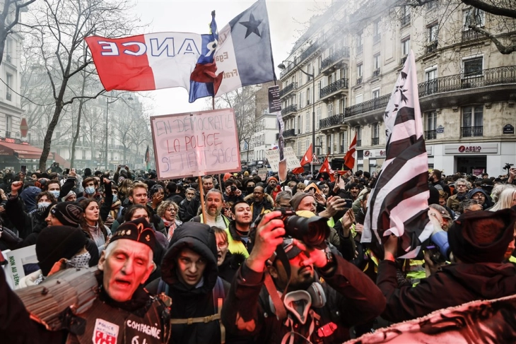 Në protestat në Francë rreth 740.000 njerëz