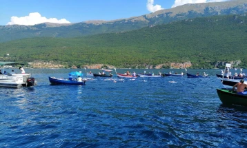 Триесеттина пливачи на годинашниот Охридски пливачки маратон