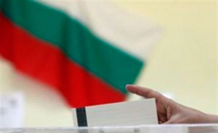 Изборен молк во Бугарија пред утрешното гласање на петите парламентарни избори во последните две години