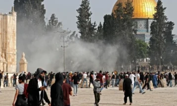 Израелската полиција застрела млад Арап кај џамијата Ал Акса во Ерусалим
