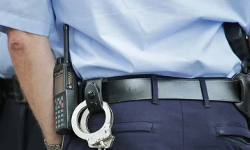 Серија претреси во Скопје, разбиена нарко банда, околу 15 уапсени