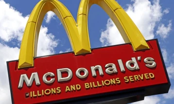 „Мекдоналдс“ привремено ги затвора своите канцеларии во САД како подготовка за намалување на администрацијата