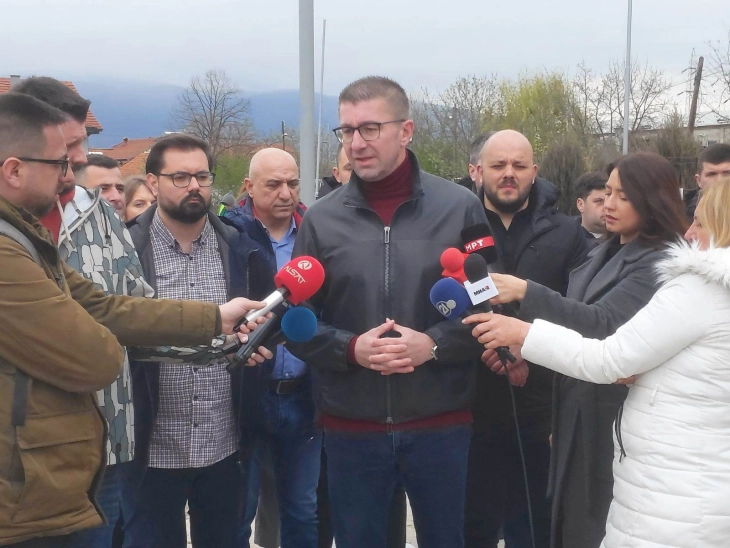 Mickoski says VMRO-DPMNE offers consensus around Croatian model, available for leaders' meeting