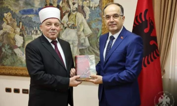 Takim i kreut të bashkësisë fetare islame të Maqedonisë së veriut me presidentin shqiptar Begaj